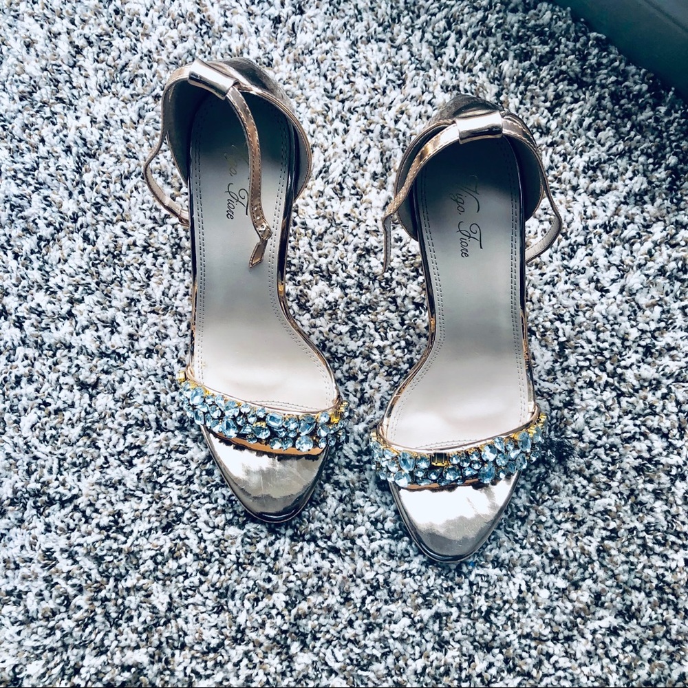 Gold open toe heels sandals with crystals & stones